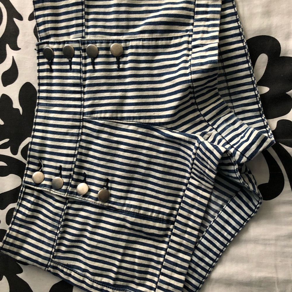 F21 striped high waisted shorts